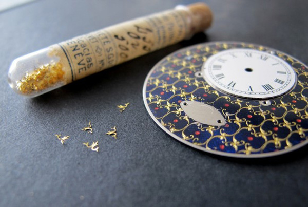 超越時空界限的精湛工藝    Jaquet Droz 雅克德羅：金箔雕花琺瑯 雕花琺瑯 雅克德羅 Jaquet Droz 新表預覽  第2張