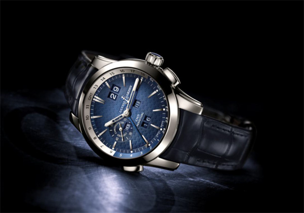 Ulysse Nardin 專賣店限量版萬年歷腕表