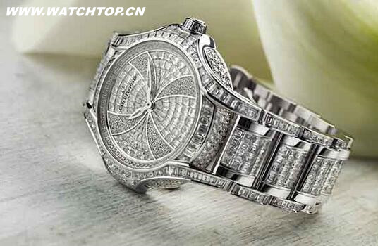 瑰麗圣誕—— 寶齊萊Diva Haute Joaillerie限量珠寶腕表