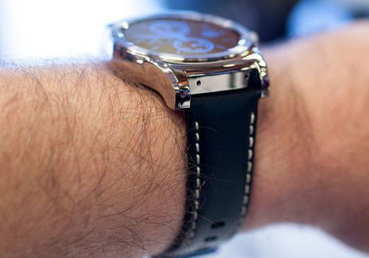 LG推出基于WebOS的智能手表Urbane Watch LTE 智能手表 LG Urbane Watch Android Wear LG 智能手表  第3張