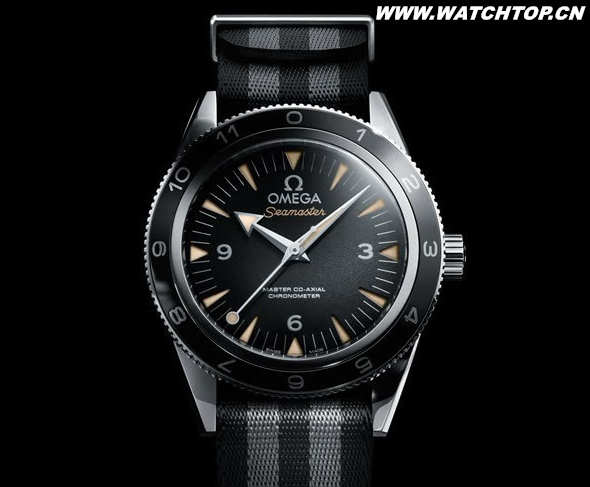 丹尼爾克雷格拜訪歐米茄Villeret工坊 展示Seamaster 300“SPECTRE”特別限量腕表 Seamaster 300“SPECTRE 丹尼爾克雷格 歐米茄 腕表 熱點動態  第4張
