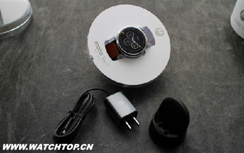 那Moto 360二代表真帥 真機圖賞顏值秒所有 二代表 Moto 360 智能手表 熱點動態  第4張
