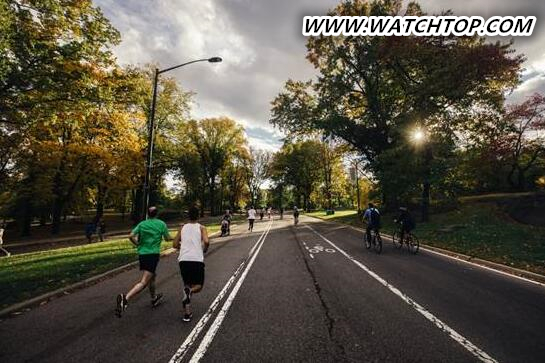 愛普生RUNSENSE運動腕表 打造科學運動新方式