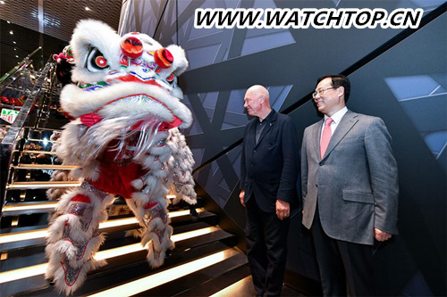 TAG Heuer泰格豪雅榮耀發(fā)布中國(guó)探月特別款腕表